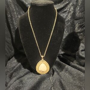 Elegant Gold Pendant Necklace Robert Rose